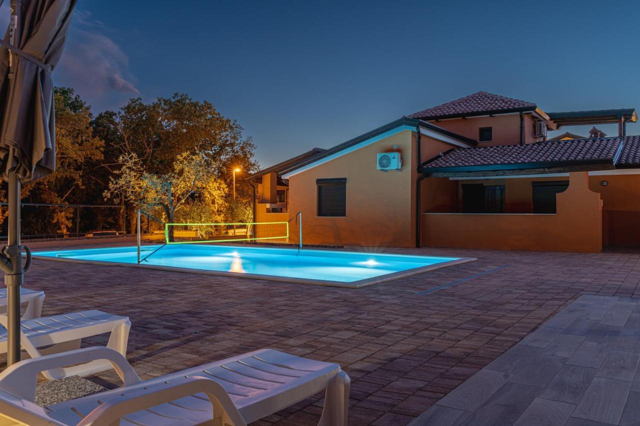 Apartments Marancin Умаг Екстериор снимка